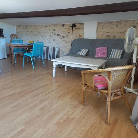 Hotel La Tour de l'Ange à Hérépian Extérieur photo