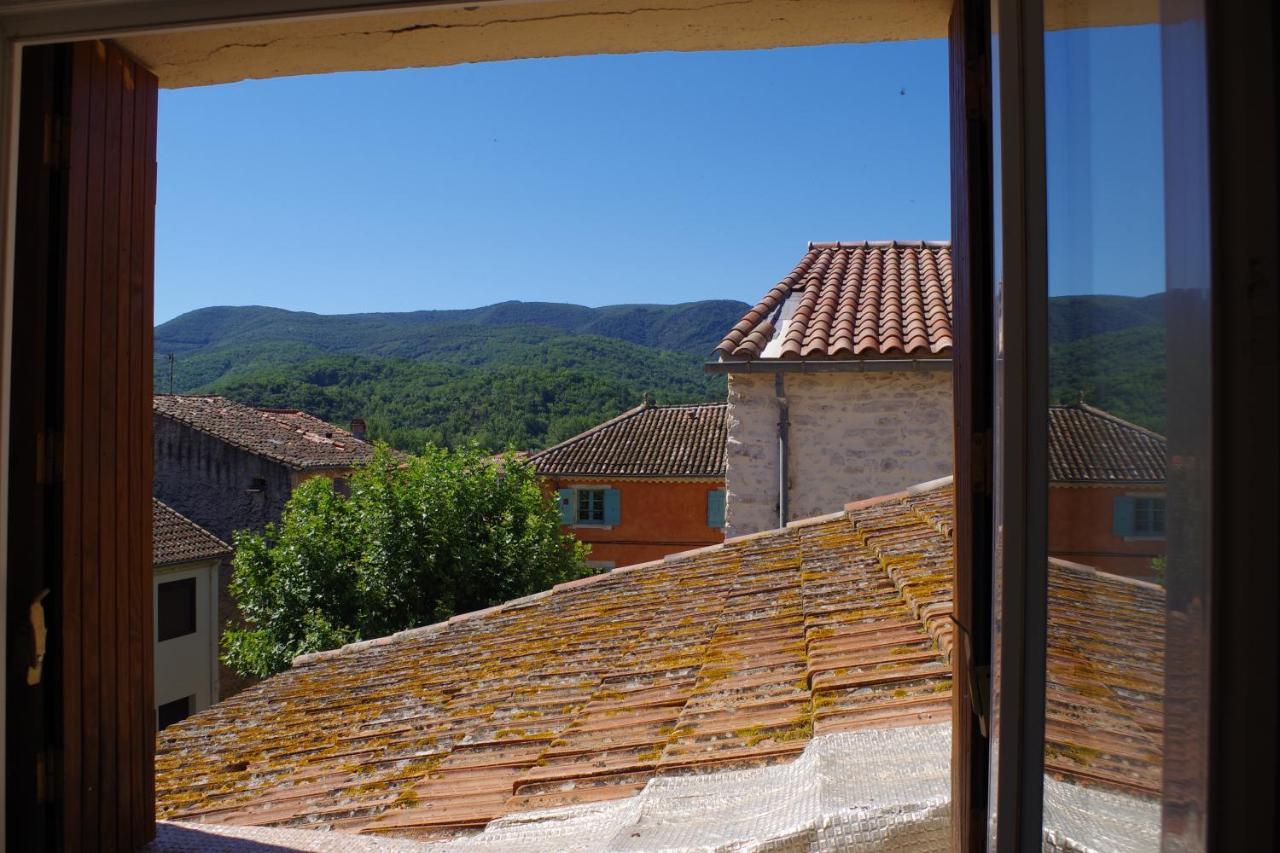 Hotel La Tour de l'Ange à Hérépian Extérieur photo